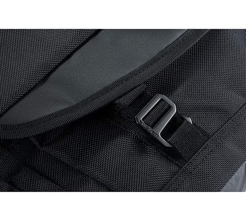 Elleven Evolve 15" Computer Messenger bag 