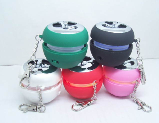 Multicolor Egg keychain Mini Speaker 