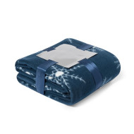 Christmas Blanket with White Motifs 